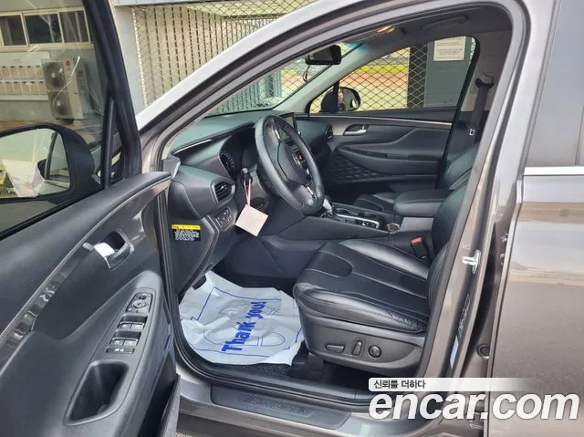 Hyundai Santa Fe — интерьер