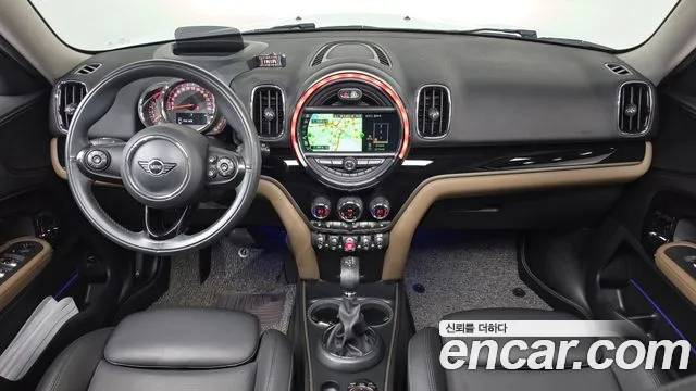 MINI Countryman — интерьер