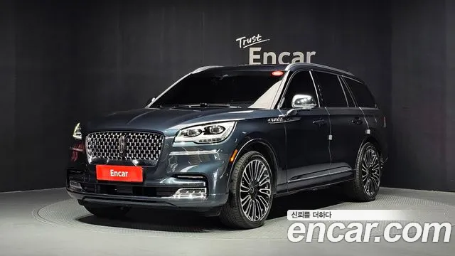 Lincoln Aviator — экстерьер