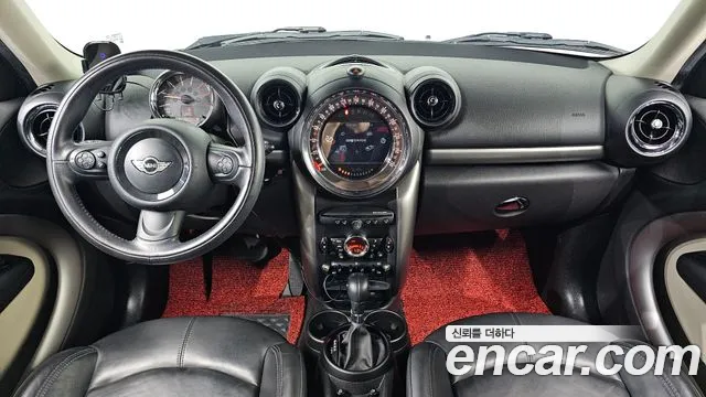 MINI Countryman — интерьер