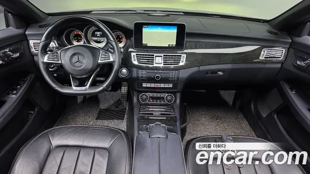 Mercedes-Benz CLS-класс — интерьер