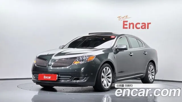 Lincoln MKS — экстерьер