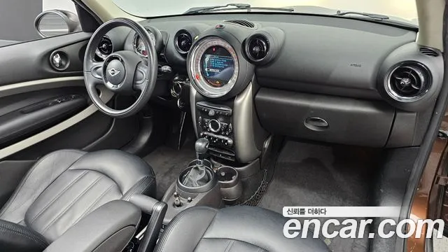 MINI Paceman — интерьер