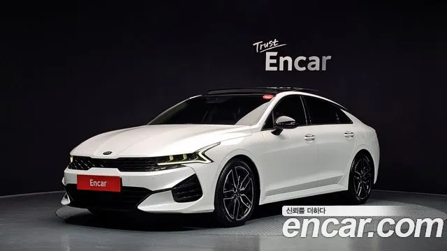 Kia K5 — экстерьер