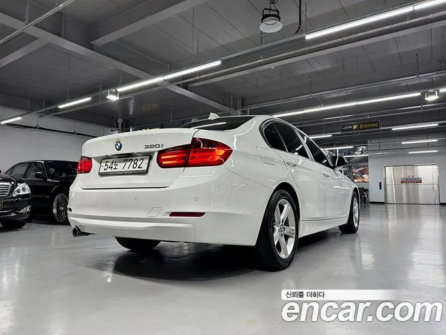 BMW 3 серия — интерьер
