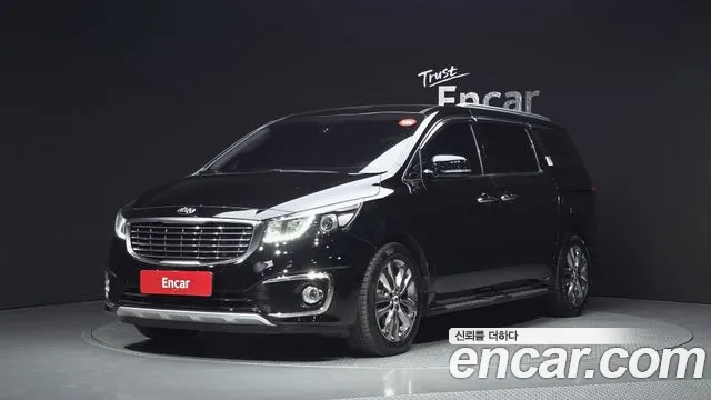 Kia Carnival — экстерьер