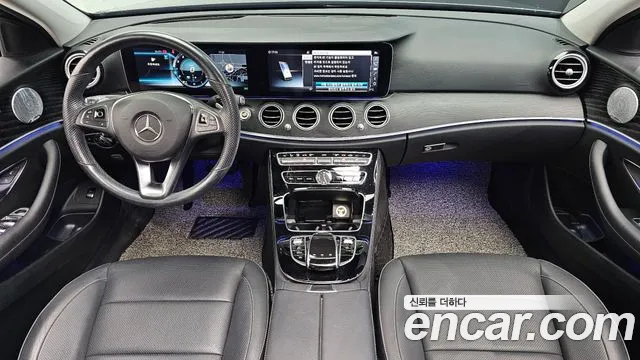 Mercedes-Benz E-класс — интерьер