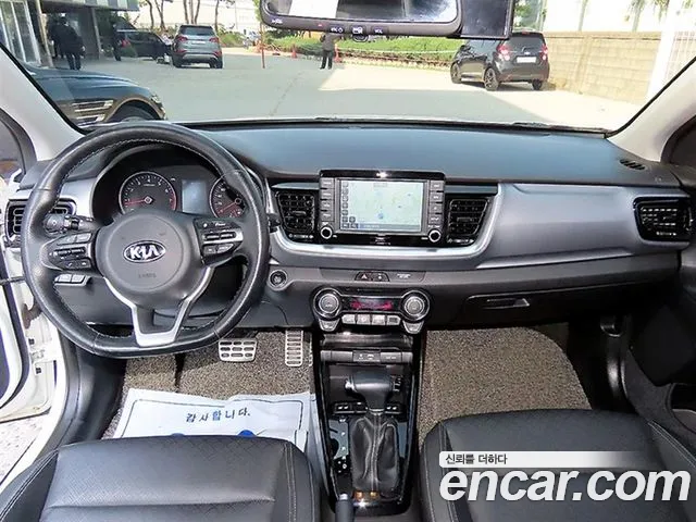 Kia Stonic — интерьер