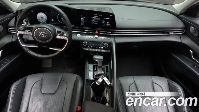 Hyundai Elantra — интерьер