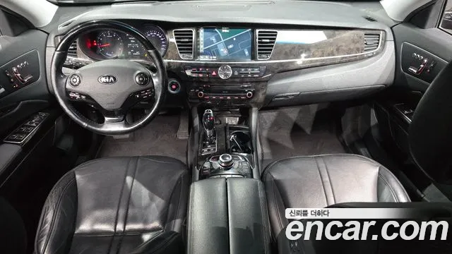 Kia K9 — интерьер
