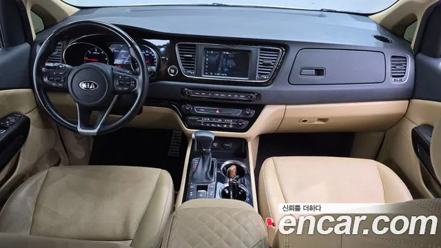 Kia Carnival — интерьер