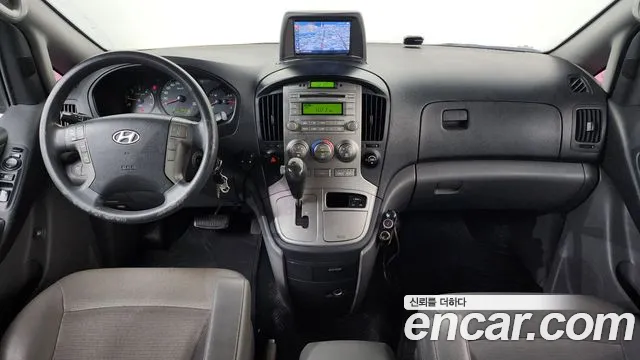 Hyundai Starex — интерьер