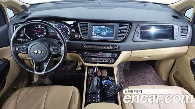 Kia Carnival — интерьер