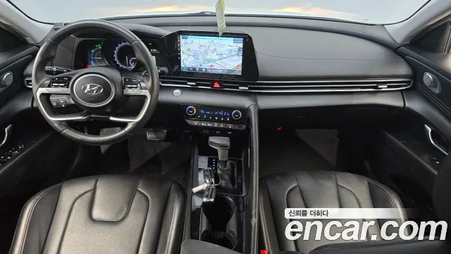 Hyundai Elantra — интерьер