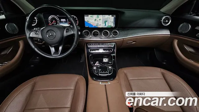 Mercedes-Benz E-класс — интерьер