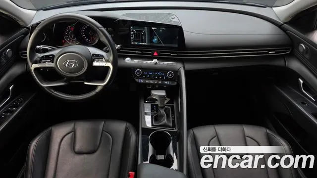 Hyundai Elantra — интерьер