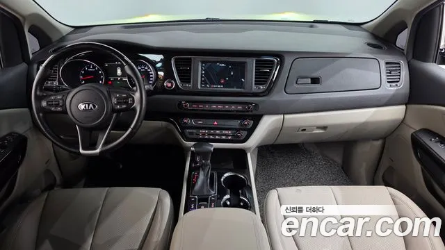 Kia Carnival — интерьер