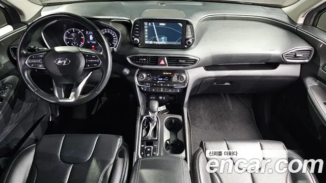 Hyundai Santa Fe — интерьер