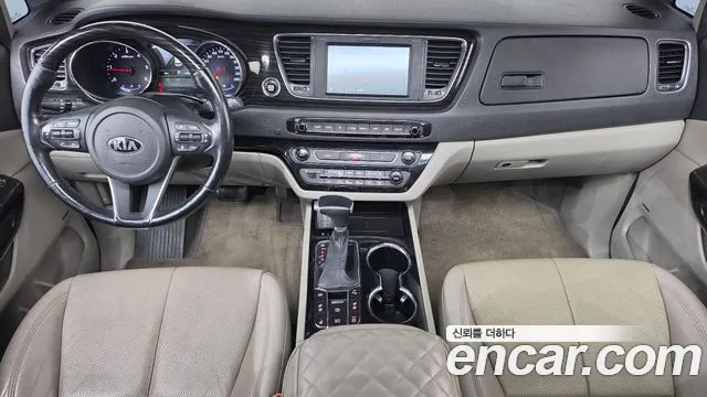 Kia Carnival — интерьер