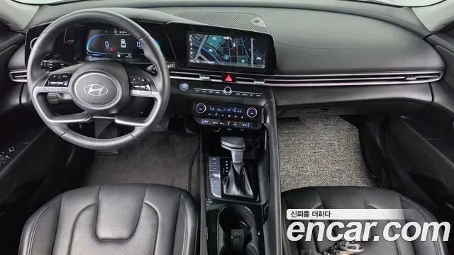 Hyundai Elantra — интерьер