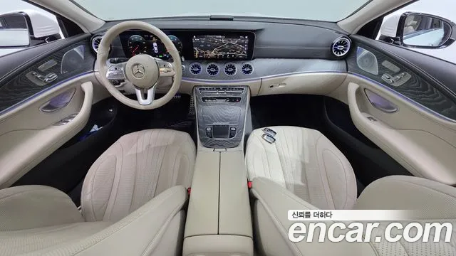 Mercedes-Benz CLS-класс — интерьер