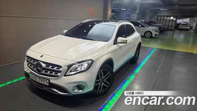Mercedes-Benz GLA-класс