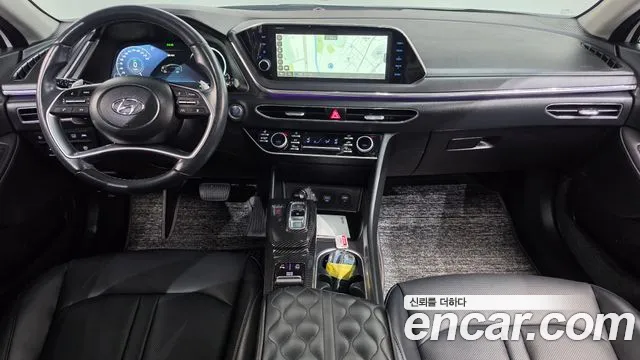 Hyundai Sonata — интерьер