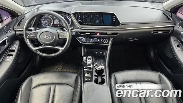 Hyundai Sonata — интерьер
