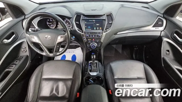 Hyundai Santa Fe — интерьер