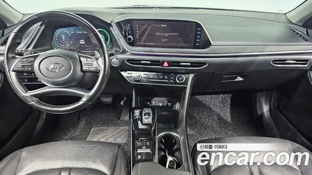 Hyundai Sonata — интерьер