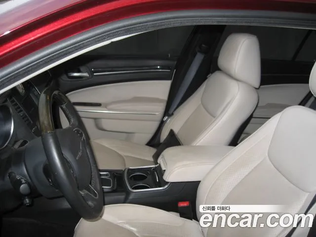 Chrysler 300C — интерьер