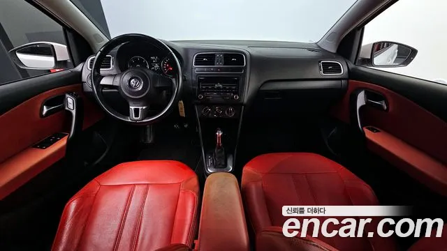 Volkswagen Polo — интерьер