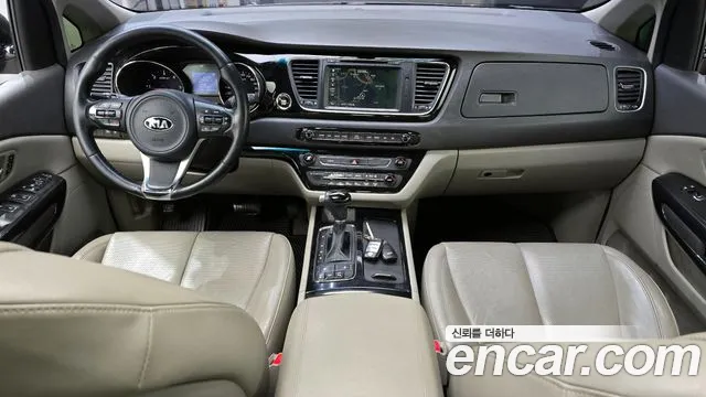 Kia Carnival — интерьер