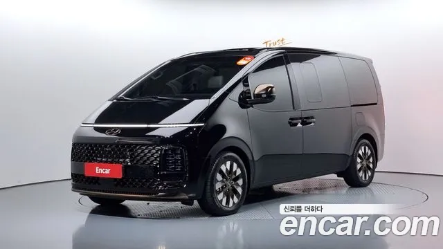 Hyundai Staria