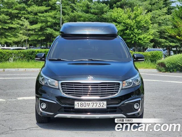 Kia Carnival — экстерьер