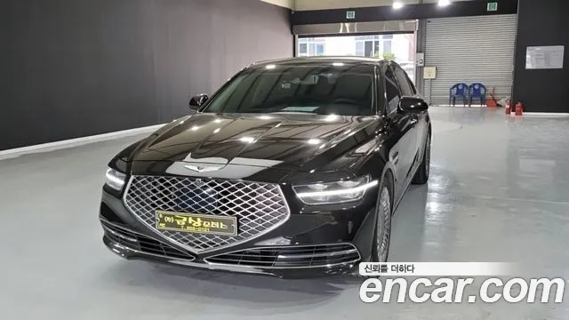 Genesis G90