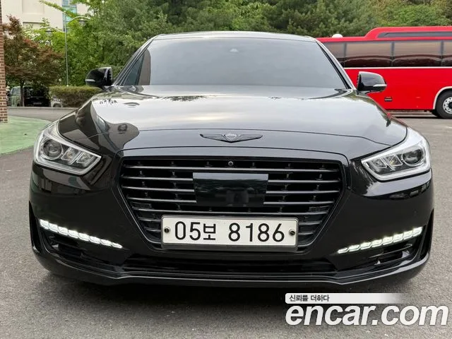 Genesis EQ900