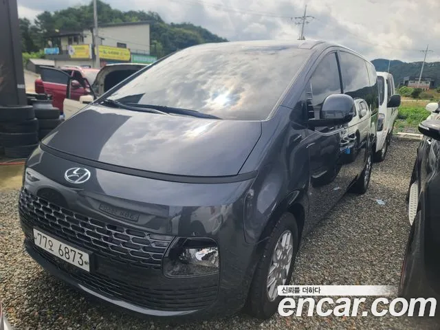 Hyundai Staria