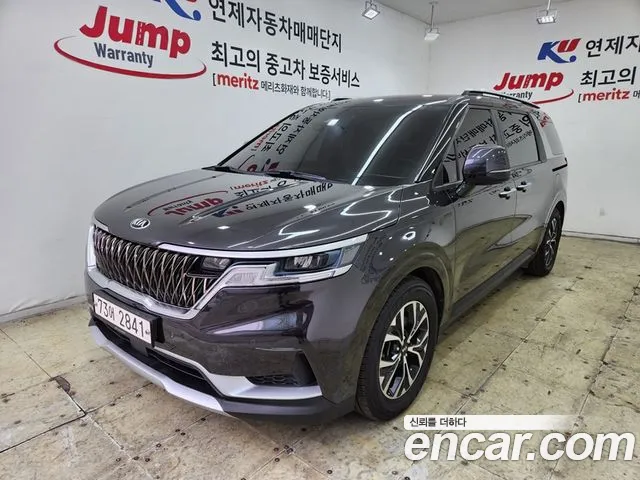 Kia Carnival — экстерьер