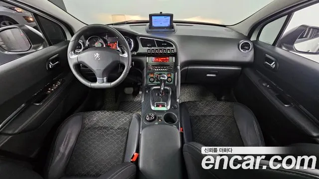 Peugeot 3008 — интерьер