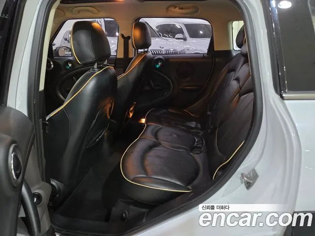MINI Countryman — интерьер