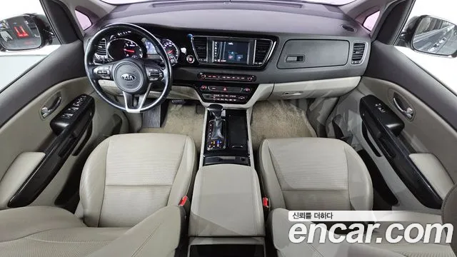 Kia Carnival — интерьер