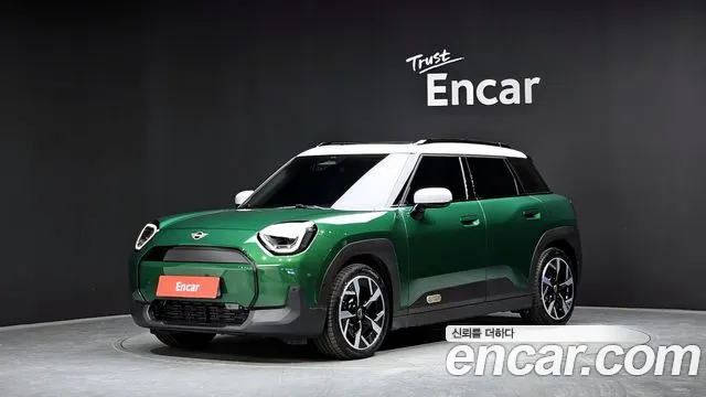 MINI Aceman