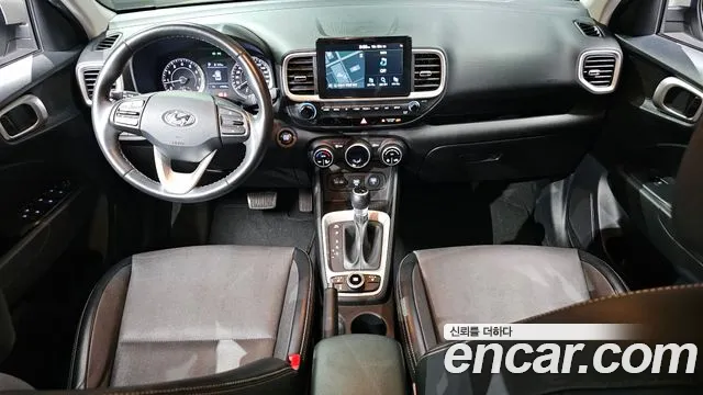 Hyundai Venue — интерьер
