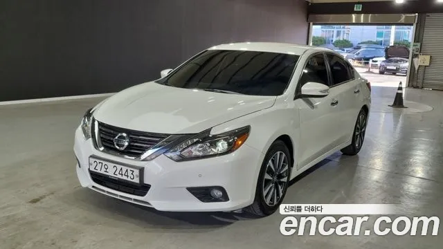 Nissan Altima