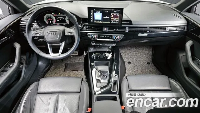 Audi A4 — интерьер
