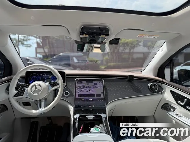 Mercedes-Benz EQE — интерьер