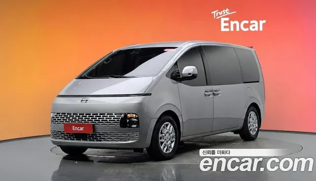 Hyundai Staria