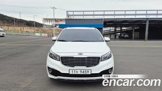 Kia Carnival — экстерьер