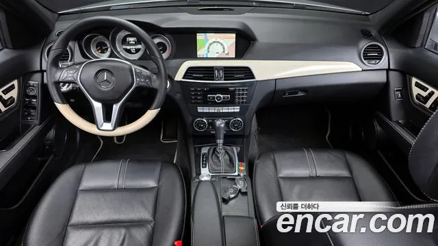 Mercedes-Benz C-класс — интерьер